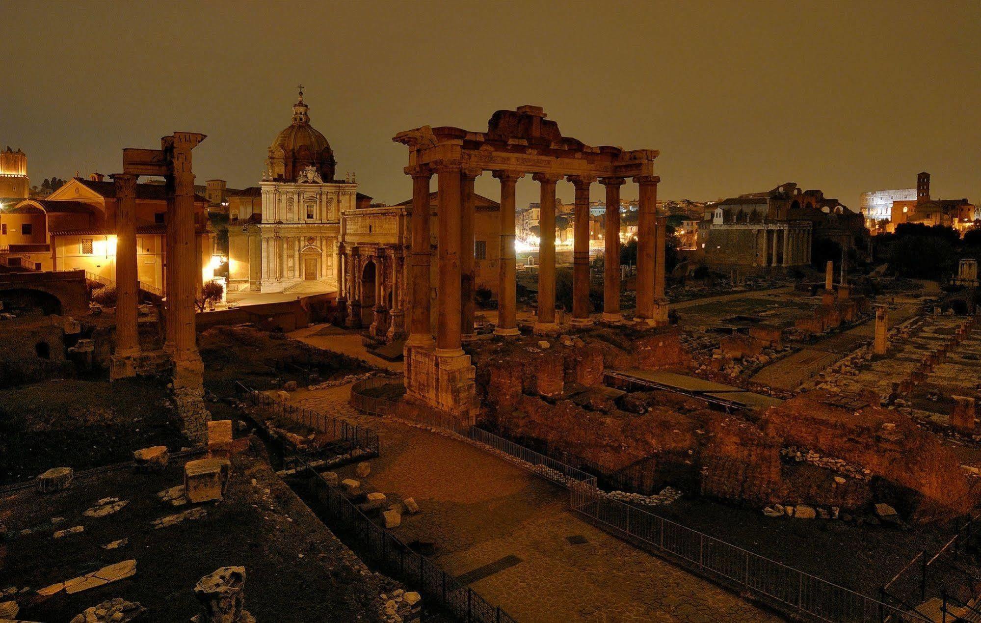 Al Colosseo 8 Rome Bagian luar foto